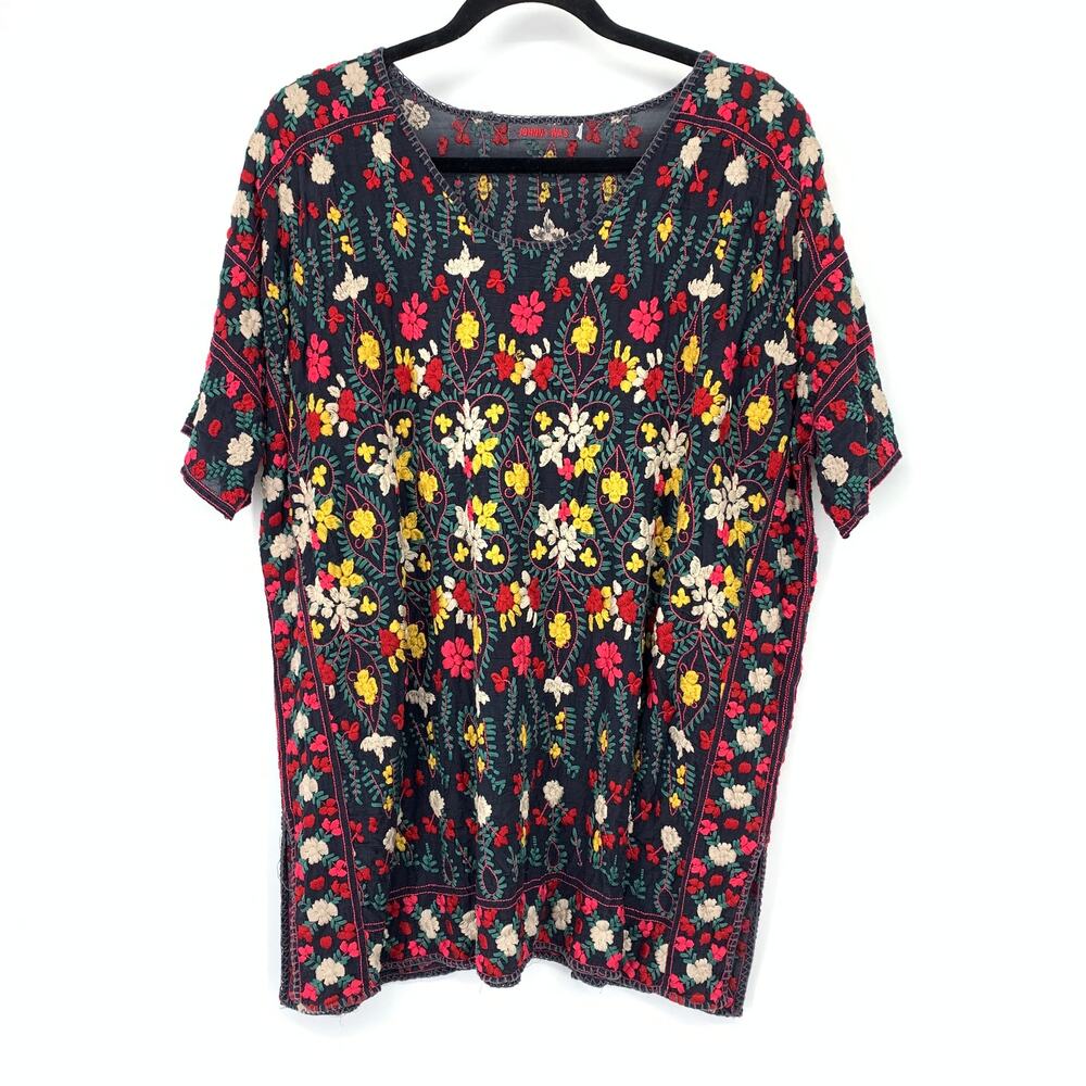 Johnny Was Floral Embroidered Tunic Womens Medium Black Short Sleeve Boho Top